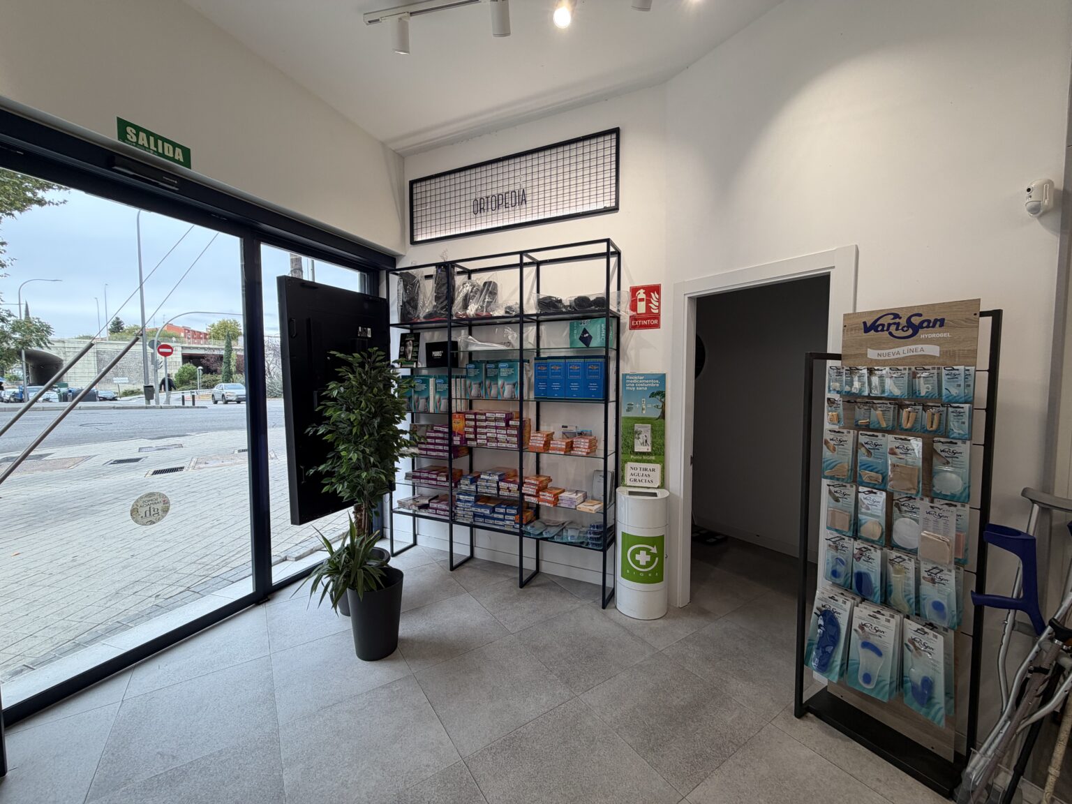 Sujetadores postquirúrgicos en Madrid - Farmacia y Ortopedia del Doce